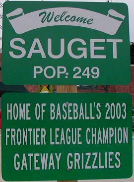 🚶‍♂️Walking Around Grizzlies Ballpark In Sauget, Illinois ⚾️- August 30,  2023 