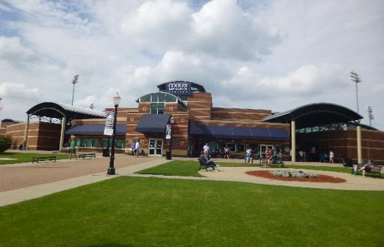 Lansing Lugnuts return to Jackson field